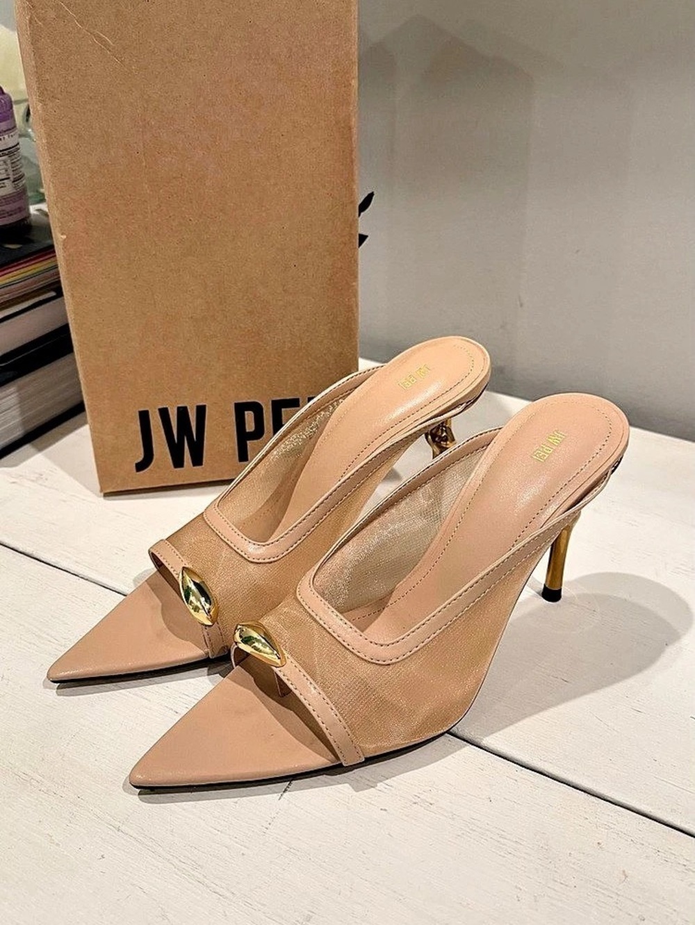 JW PEI Pointed Toe heel